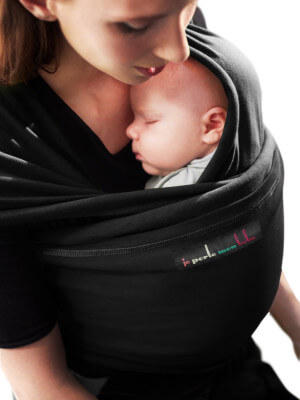 De Originele - ZWART, Zwart - Oude Liefdes Je Porte Mon Bébé Moeder die haar baby teder inwikkelt in de Love Radius L'Originale zwart