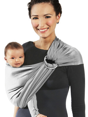 The Imperfects - Sling - No Knot Little Wrap - All Mottled Mother carrying baby in Love Radius Les Imparfaits grey sling